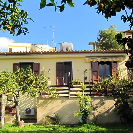 Spacious House In With Terrace And Garden Holiday home Lido di Noto
