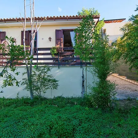 Hébergement de vacances Spacious House In With Terrace And Garden Lido di Noto