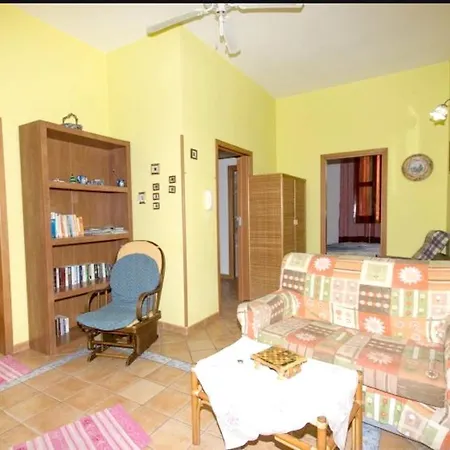 Spacious House In With Terrace And Garden *