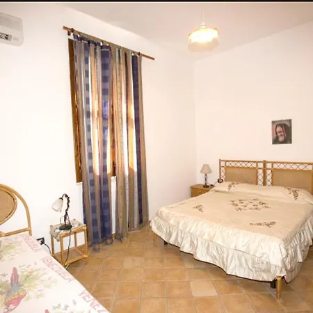 Spacious House In With Terrace And Garden * Lido di Noto